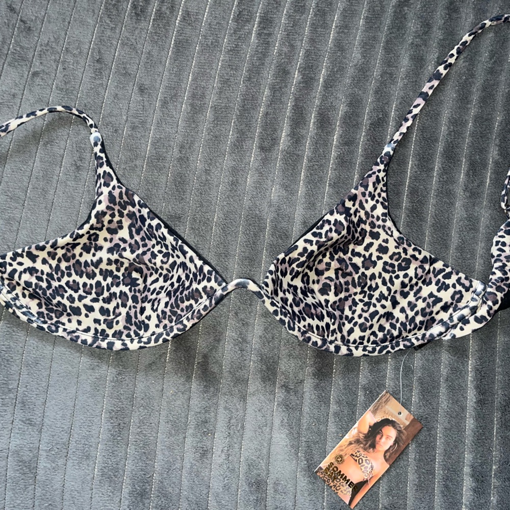 NWT Sommer Ray’s Shop Leopard Print Underwire Bikini Top
